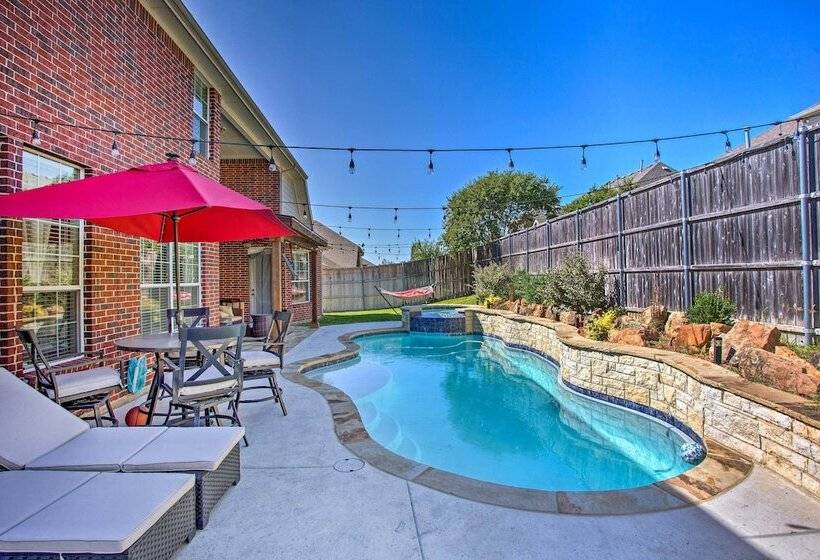 Private Pool & Hot Tub: Spacious Murphy Getaway