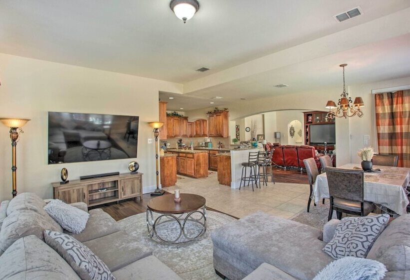 Private Pool & Hot Tub: Spacious Murphy Getaway