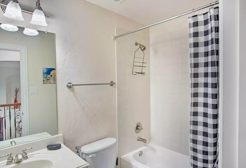 Private Pool & Hot Tub: Spacious Murphy Getaway