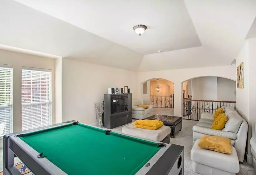 Private Pool & Hot Tub: Spacious Murphy Getaway