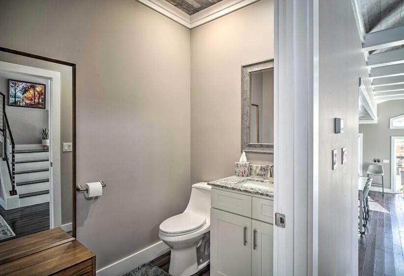 Spacious Sevierville Home W/ Hot Tub!