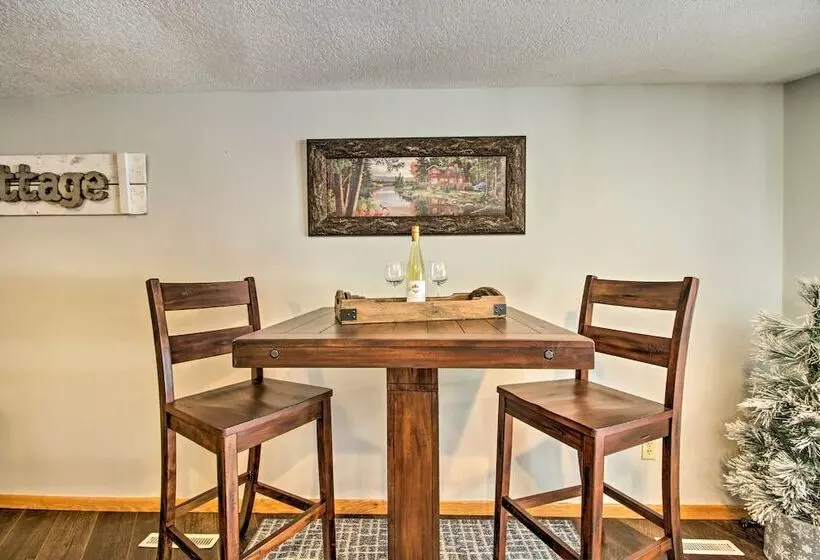 Waterfront Gull Lake W/ Dock: Family Friendly!