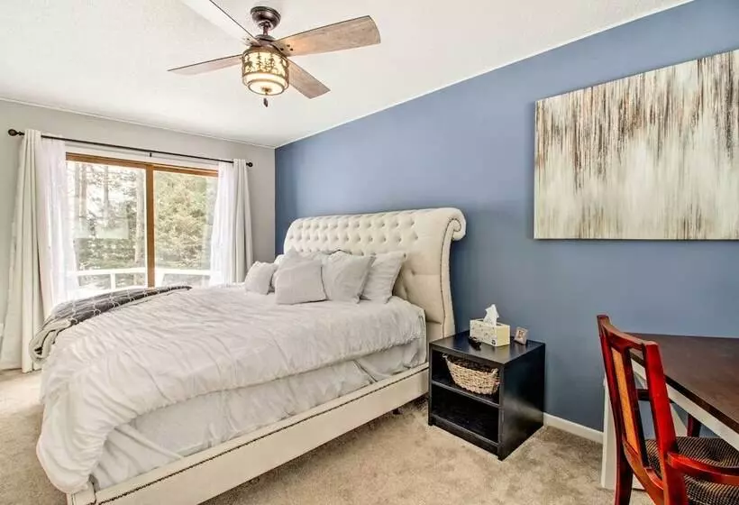 Waterfront Gull Lake W/ Dock: Family Friendly!