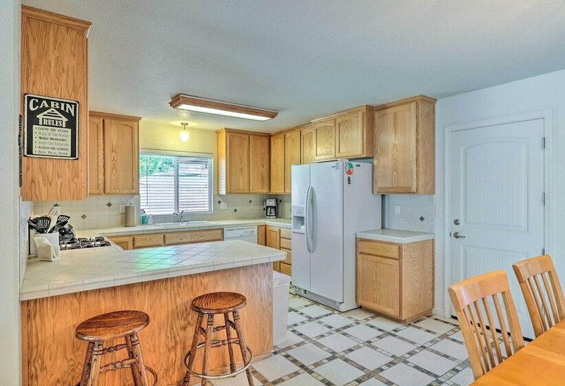 Stunning Groveland Home W/ Outdoor Kitchen!