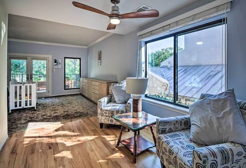 Family Friendly Houston Home W/ Private Backyard!