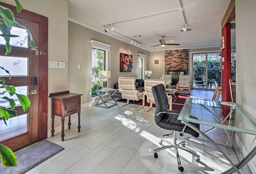 Family Friendly Houston Home W/ Private Backyard!