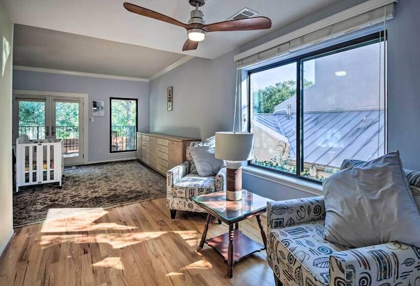 Family Friendly Houston Home W/ Private Backyard!