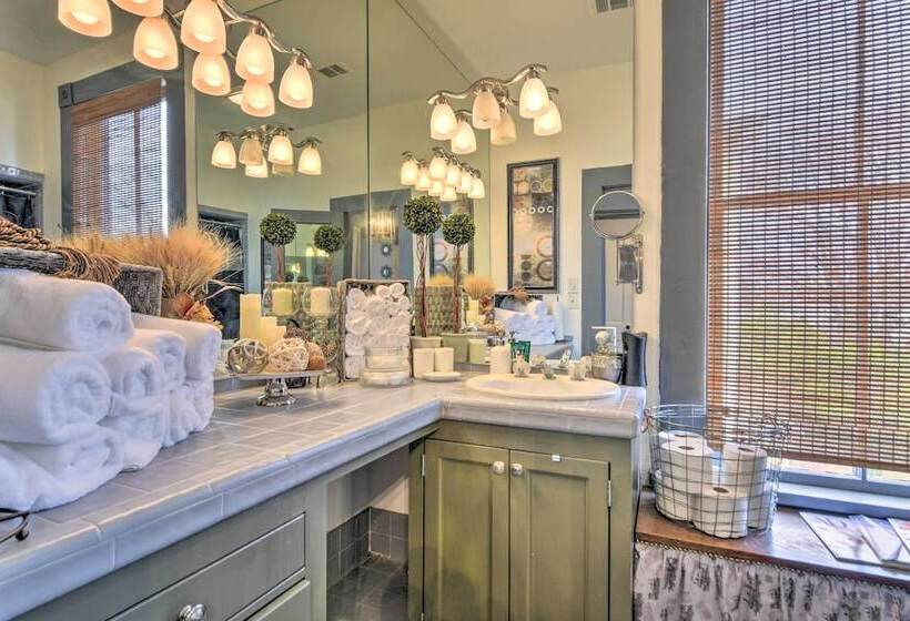 Vicksburg Home W/3 Porches, Walk To Downtown