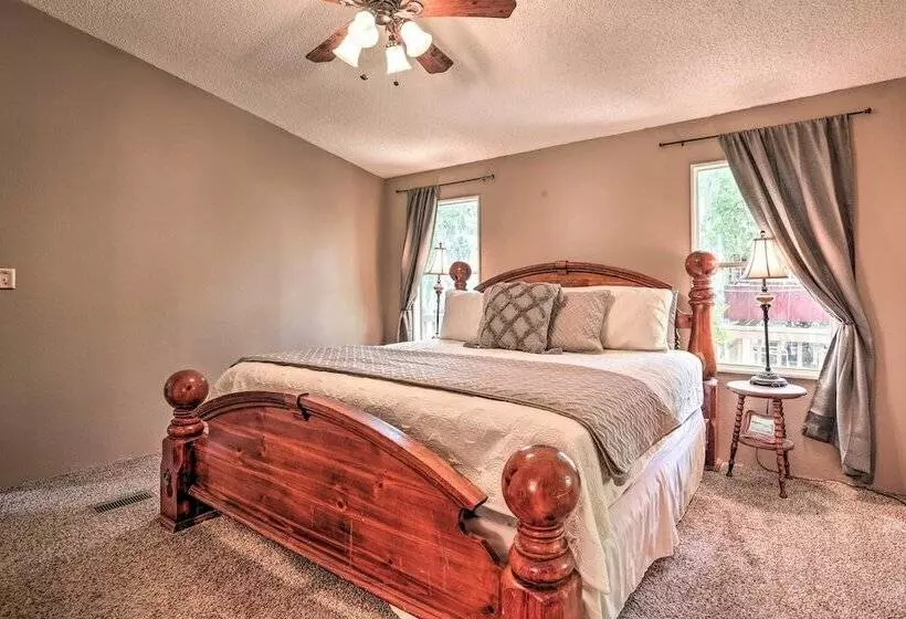 Waterfront Karnack Home W/ Boathouse & Deck!