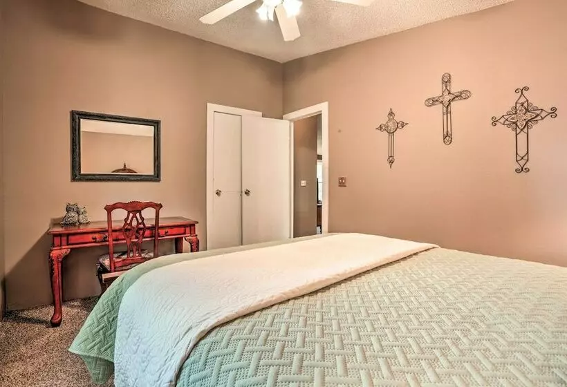 Waterfront Karnack Home W/ Boathouse & Deck!