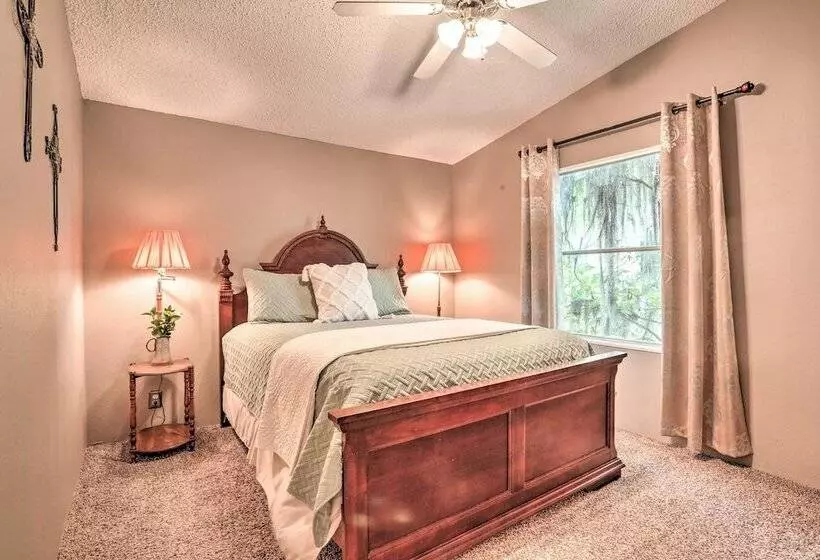 Waterfront Karnack Home W/ Boathouse & Deck!