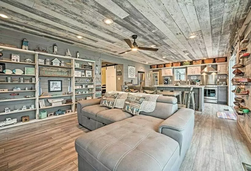 Waterfront Retreat, 10 Mi To Dtwn Shipshewana