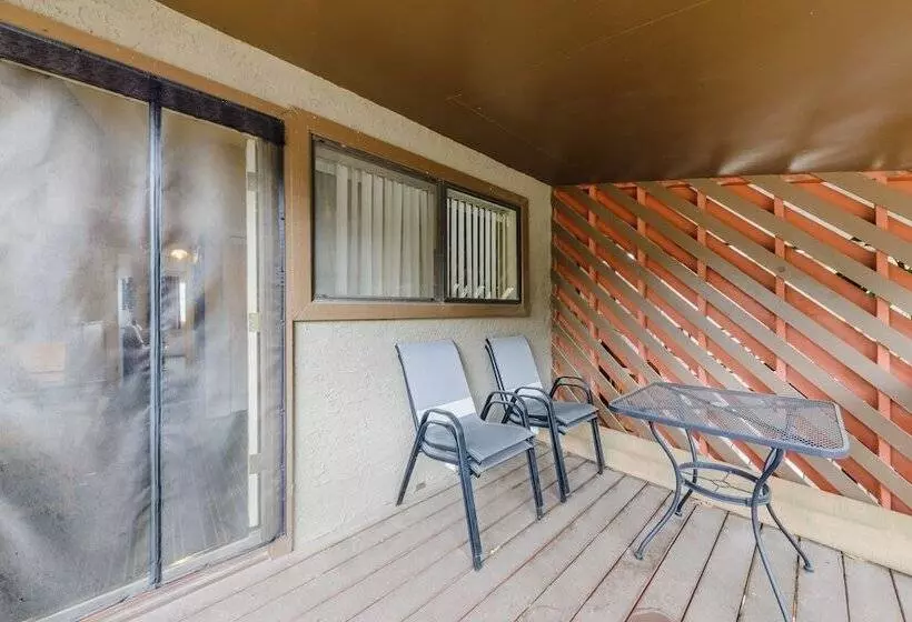 West Winds Lodge