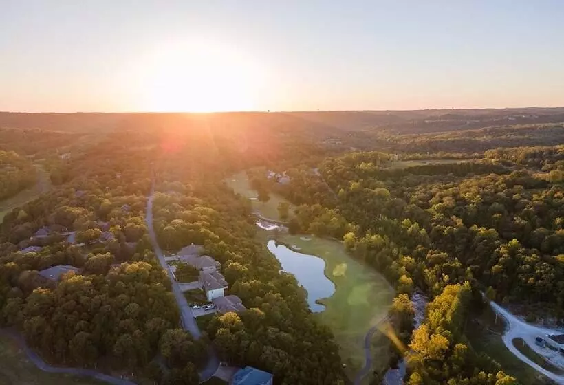 Whispering Creek   In The Heart Of Ozarks, Near Dt!