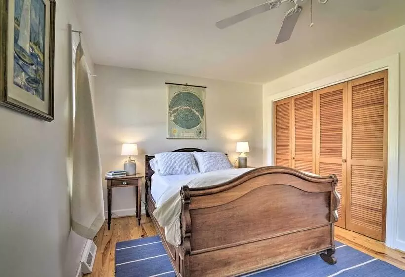 Bayside Deltaville Retreat W/ Beach & Bay Views!