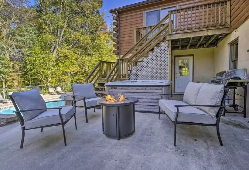 Beautiful Mount Joy Cabin W/ Pool + Sauna!