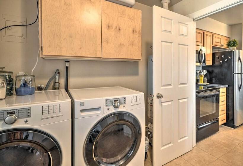 Billings Abode W/ Grill: Walk To Park & Shops