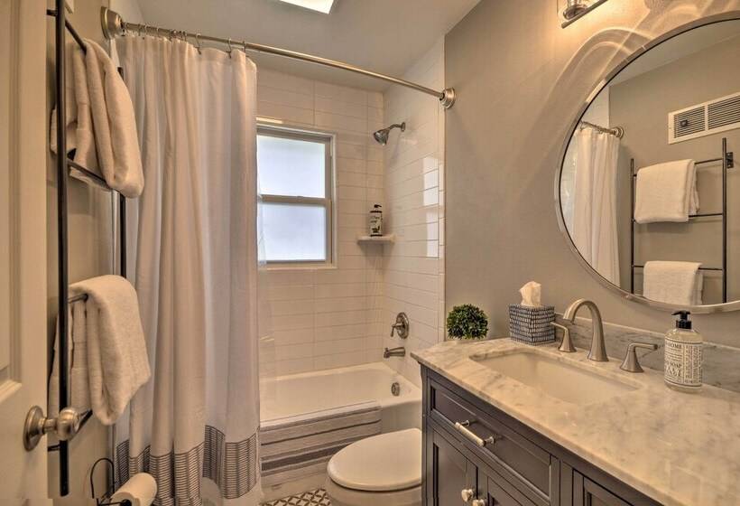 Billings Abode W/ Grill: Walk To Park & Shops