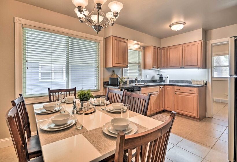 Billings Abode W/ Grill: Walk To Park & Shops