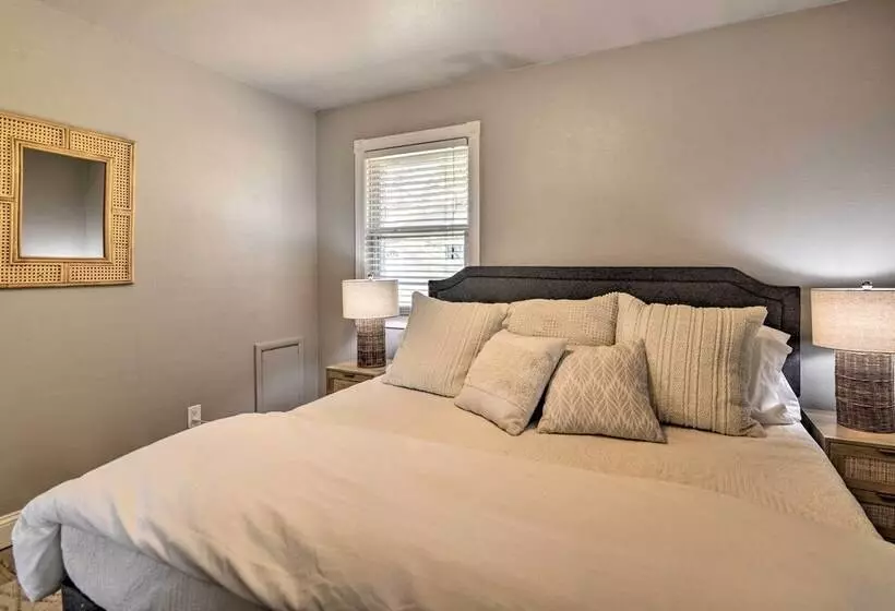 Billings Abode W/ Grill: Walk To Park & Shops