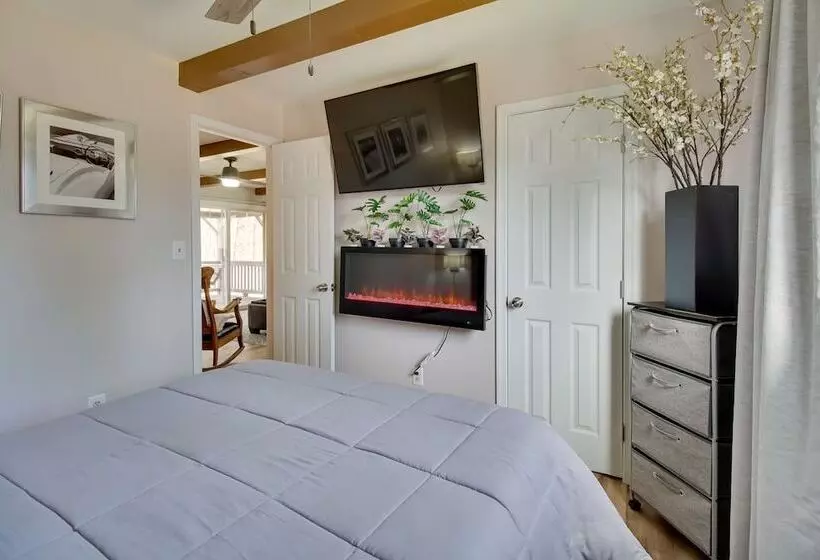 Broadway Cabin W/ Hot Tub: Hike & Ski