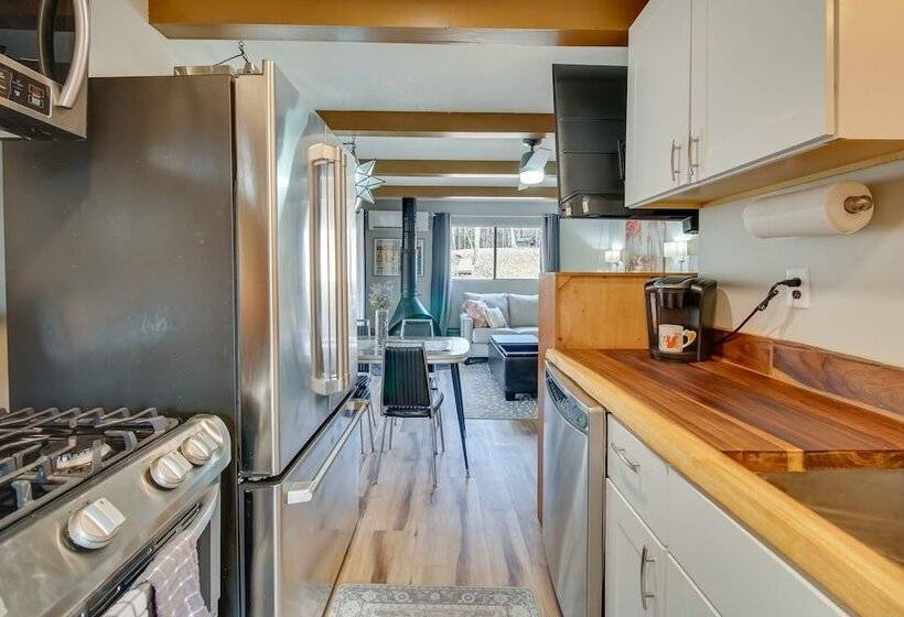 Broadway Cabin W/ Hot Tub: Hike & Ski