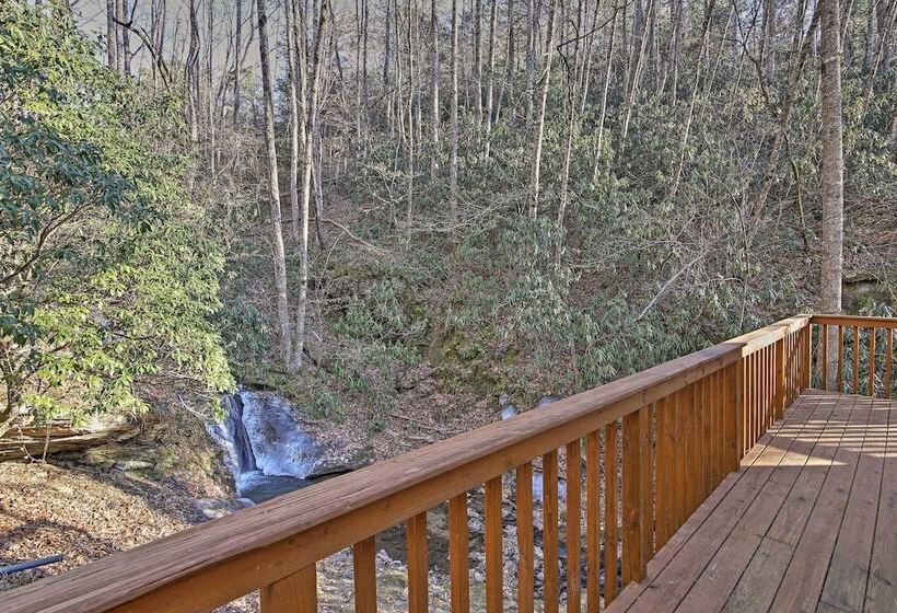 Bryson City Cottage W/ Hot Tub & Waterfall Views!