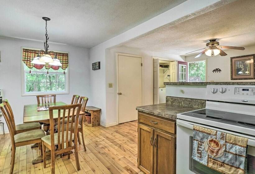 Bryson City Cottage W/ Hot Tub & Waterfall Views!