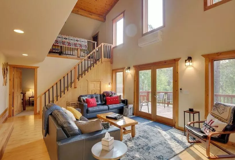 Cabin W/ Hot Tub & Grill < 1 Mi To Skiing!