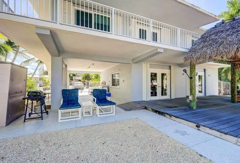 Canal Front Florida Keys Home W/ Dock!