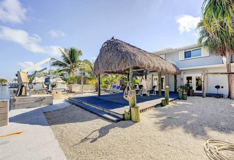 Canal Front Florida Keys Home W/ Dock!
