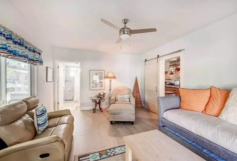 Canal Front Florida Keys Home W/ Dock!