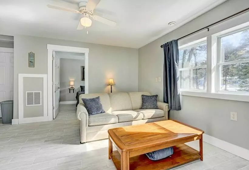 Charming Alger Retreat ~ 2 Mi To Skidway Lake