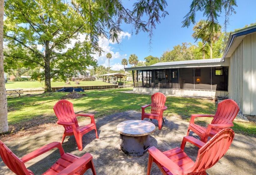 Charming Canalfront Retreat W/ Double Boat Slip!