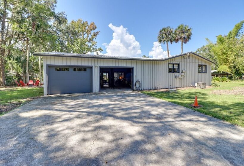 Charming Canalfront Retreat W/ Double Boat Slip!