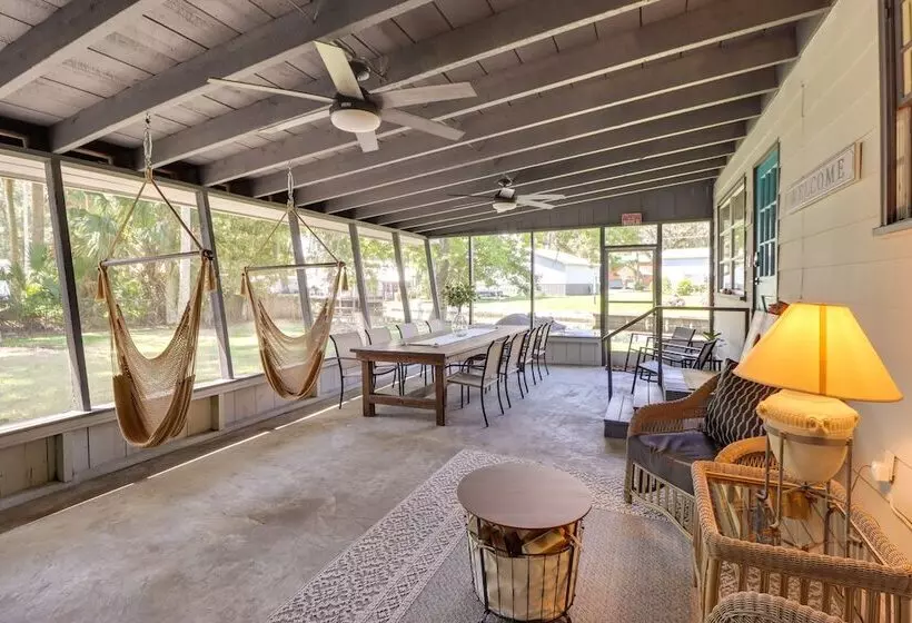 Charming Canalfront Retreat W/ Double Boat Slip!