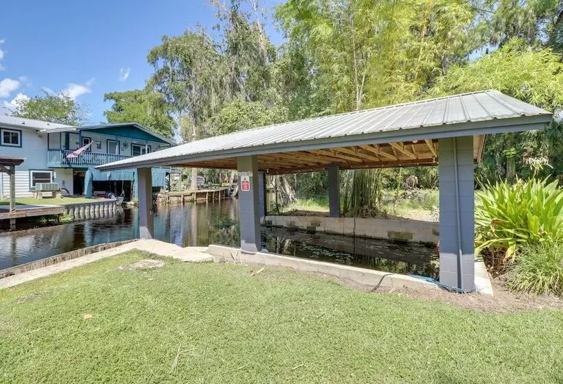 Charming Canalfront Retreat W/ Double Boat Slip!