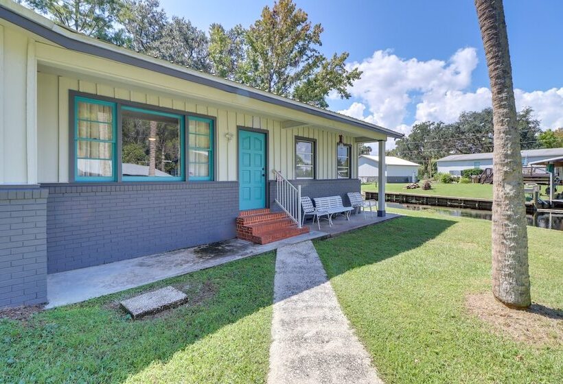 Charming Canalfront Retreat W/ Double Boat Slip!