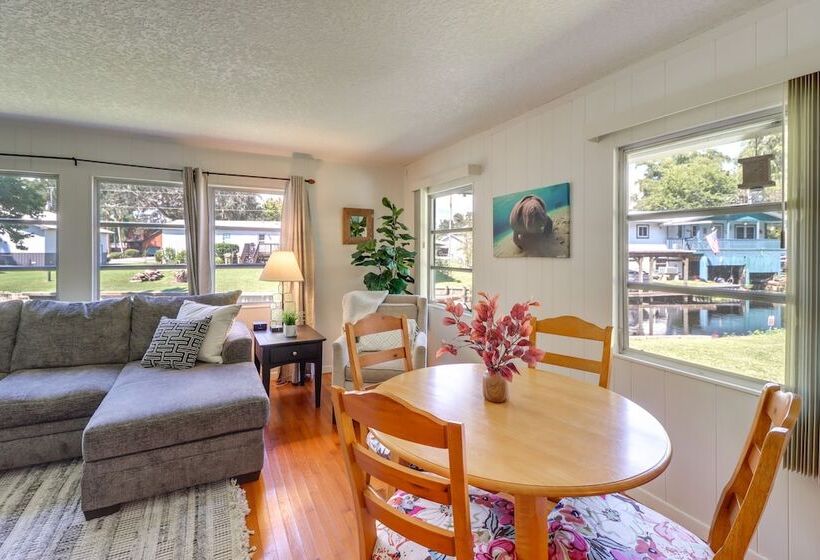 Charming Canalfront Retreat W/ Double Boat Slip!