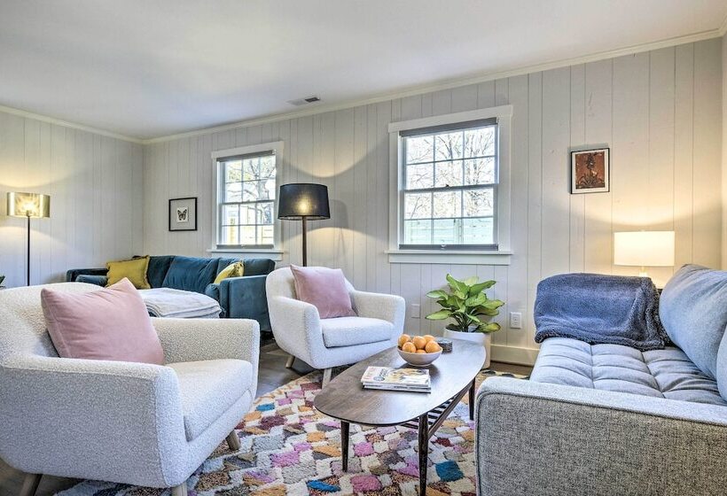 Charming Carrboro Home Walk To Downtown!