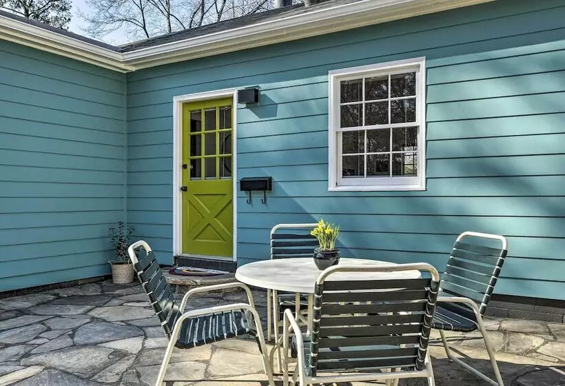 Charming Carrboro Home   Walk To Downtown!
