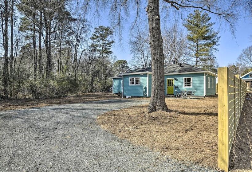 Charming Carrboro Home Walk To Downtown!