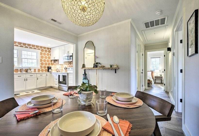 Charming Carrboro Home Walk To Downtown!