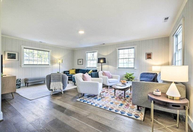 Charming Carrboro Home Walk To Downtown!
