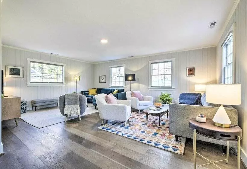 Charming Carrboro Home   Walk To Downtown!