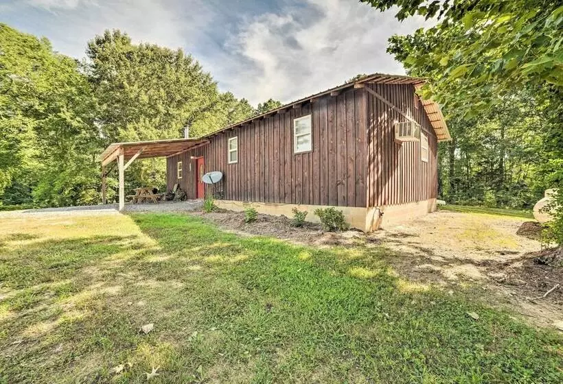 Charming New Concord Cabin On 50 Acre Farm!