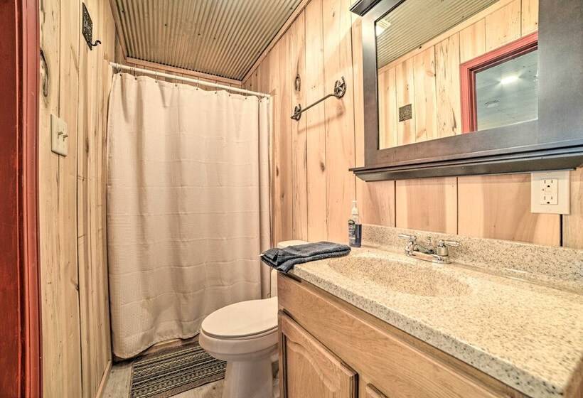 Charming New Concord Cabin On 50 Acre Farm!