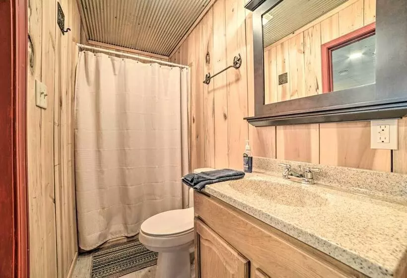 Charming New Concord Cabin On 50 Acre Farm!