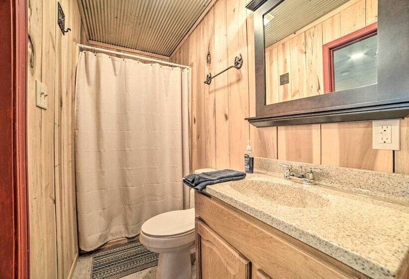 Charming New Concord Cabin On 50 Acre Farm!