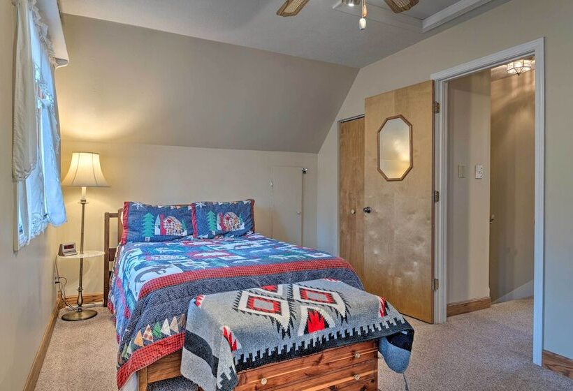 Riverside Cabin W/ 3 Decks In North Vernon!